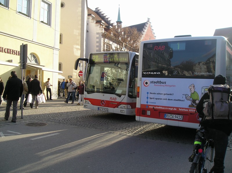 Busbegegnung am Marienplatz