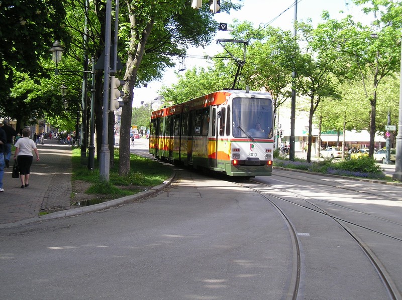 ltere Straenbahn am Knigsplatz