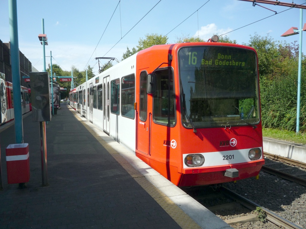 Stadtbahn in Kln-Niehl, Sebastianstr. (2)