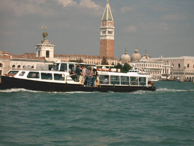 Wasserstraenbahn Venedig
