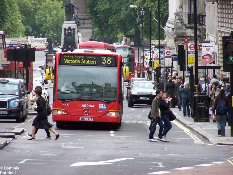 BU05 VFF Piccadilly Circus
