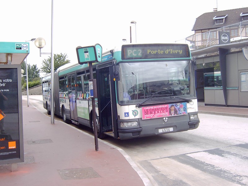 4536 Renaultbus Paris