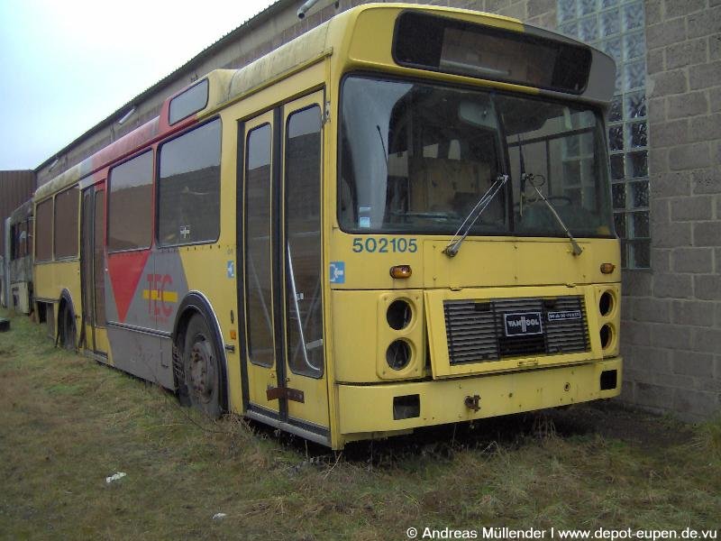 Van Hool A120