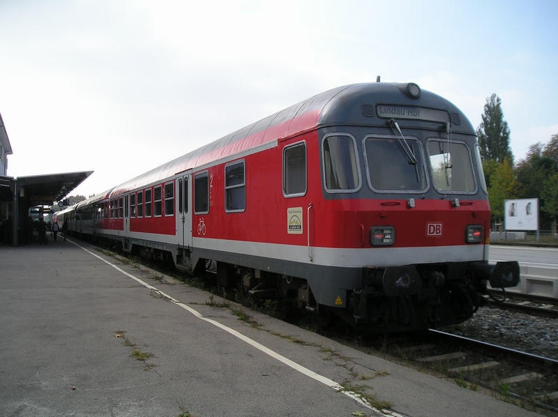 IRE Ulm - Lindau in Ravensburg auf Gleis 1