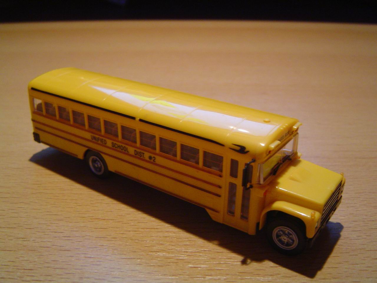 US Schulbus Blue Bird 01