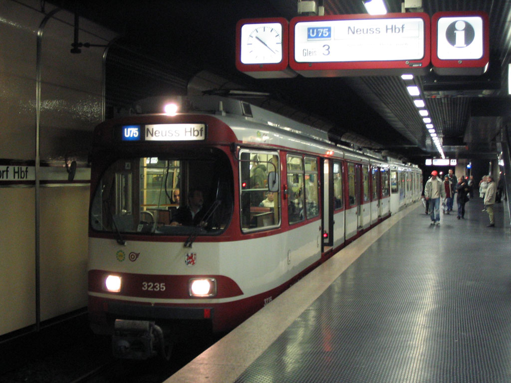 Stadtbahn Dsseldorf - Serie 3200